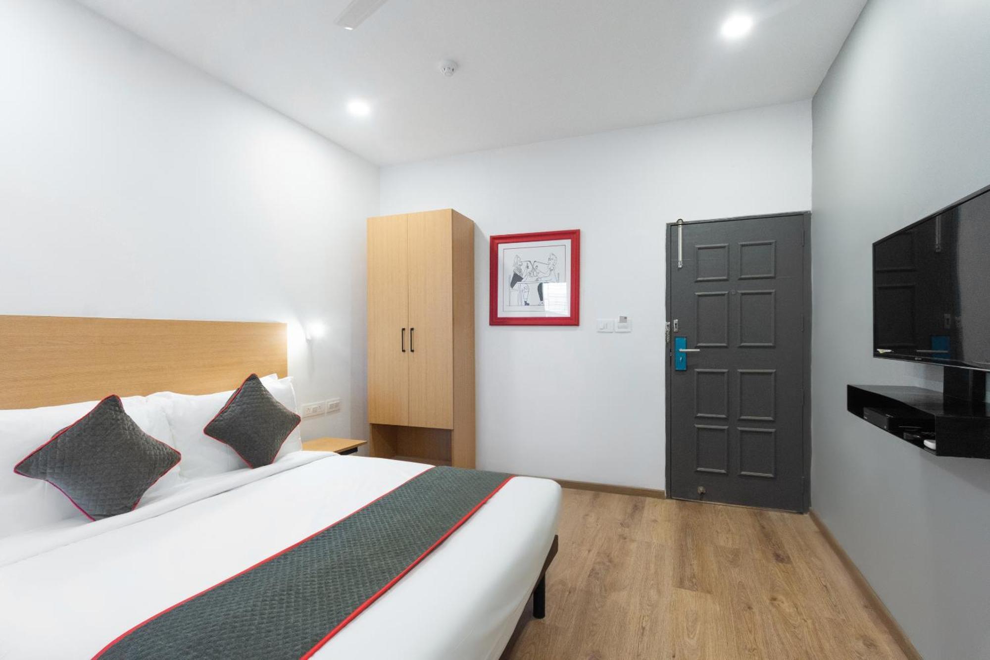 Townhouse Hotel Mannat International Калькутта Экстерьер фото