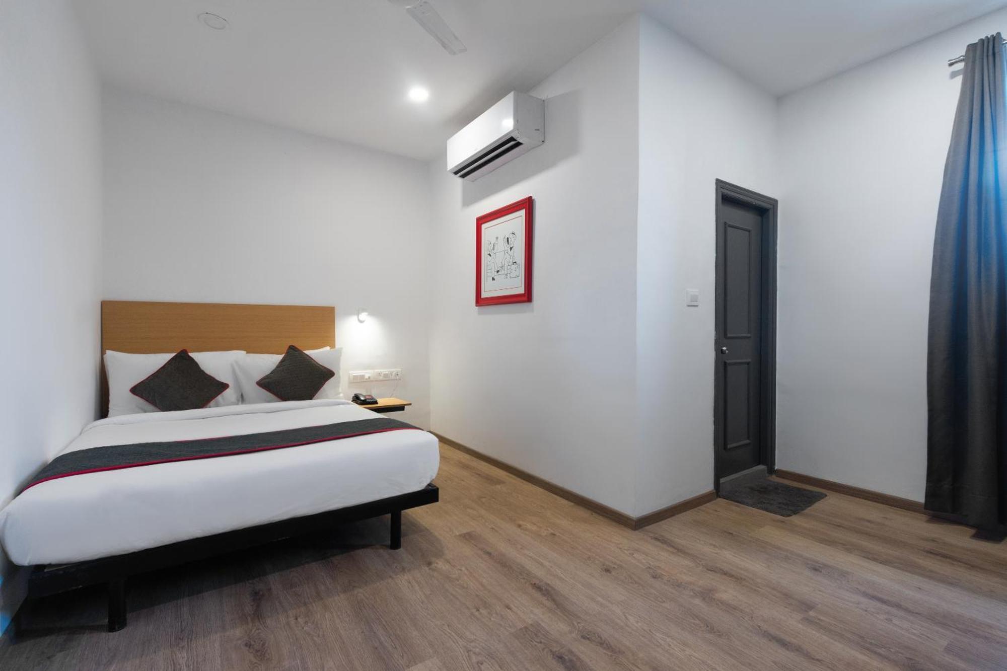 Townhouse Hotel Mannat International Калькутта Экстерьер фото