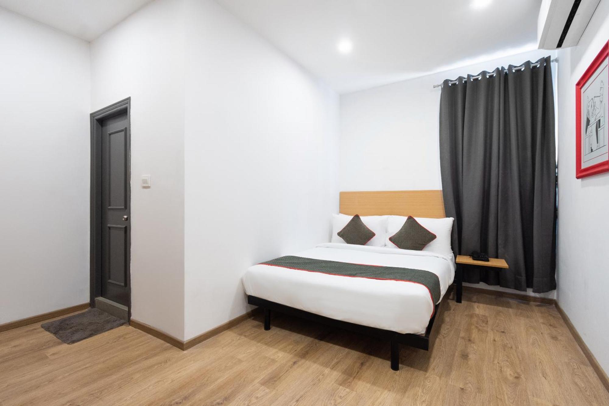 Townhouse Hotel Mannat International Калькутта Экстерьер фото
